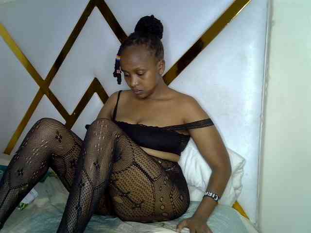 Just-for-you Live Webcam on BongaCams