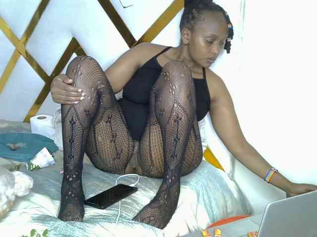 Just-for-you Live Webcam on BongaCams