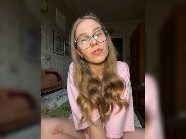 Milana22a live cam