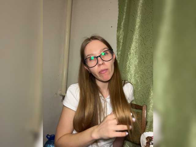 Milana22a live cam preview