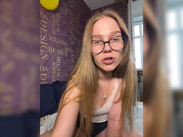 Milana22a live cam on BongaCams