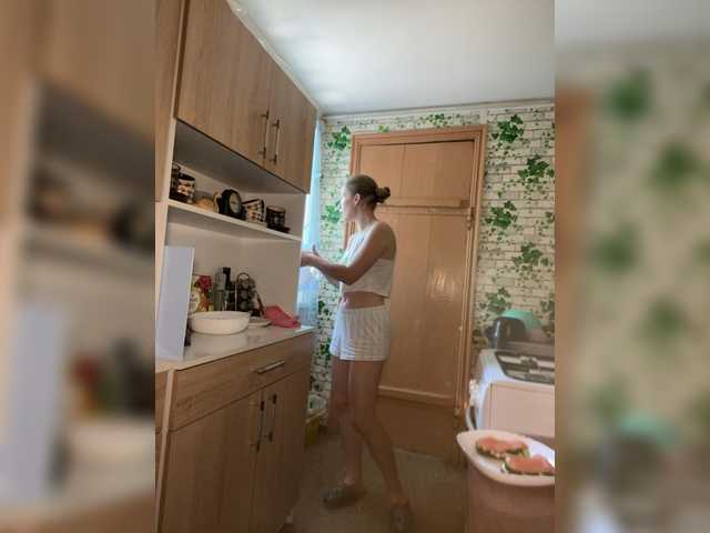 Milana22a live cam on BongaCams