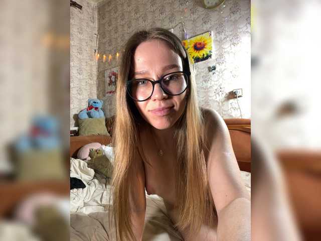 Milana22a's BongaCams show and profile