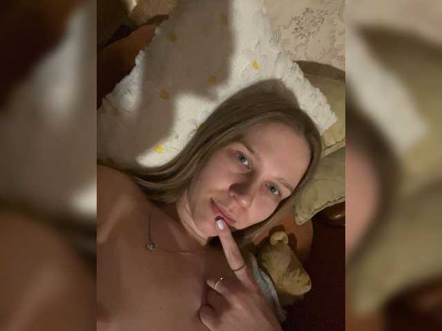 Milana22a live cam on BongaCams
