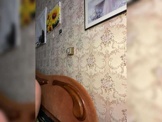 Milana22a's BongaCams show and profile