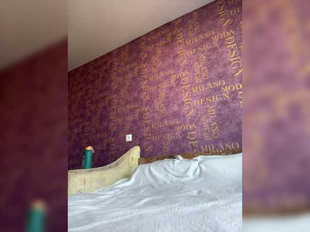 Milana22a live webcam show