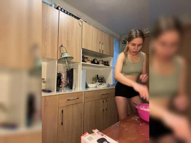 Milana22a live cam on BongaCams