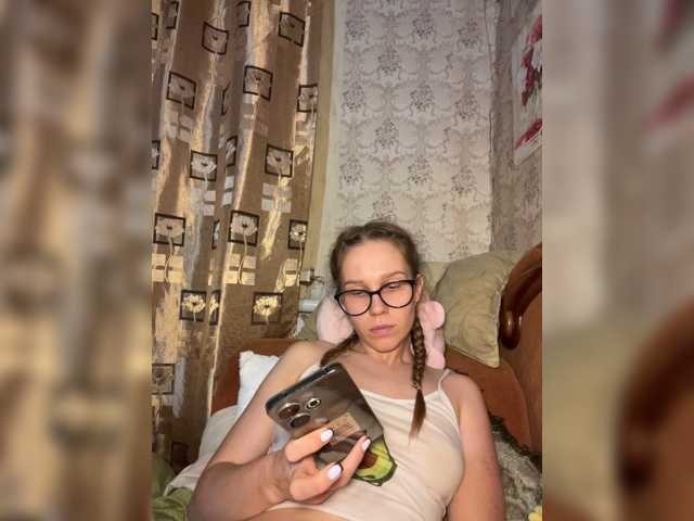Milana22a live cam on BongaCams