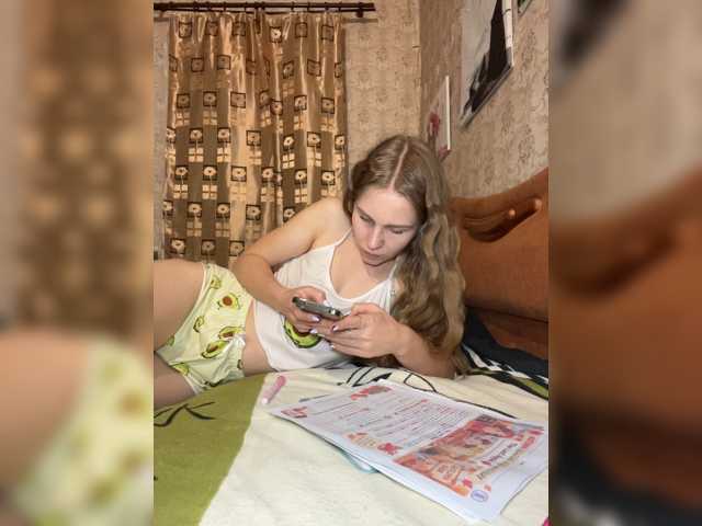 Milana22a live cam on BongaCams