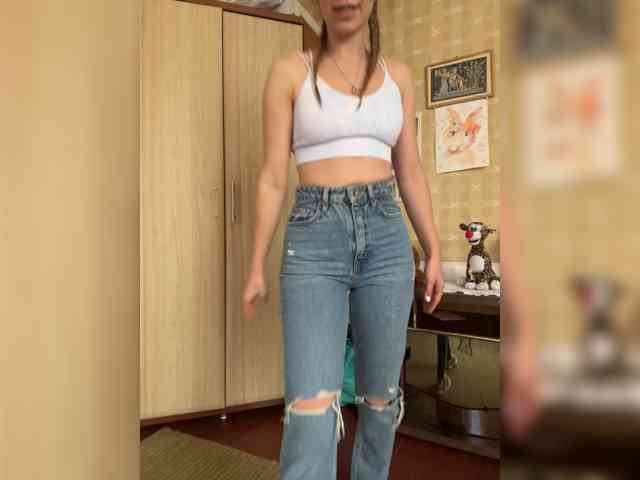 Milana22a webcam