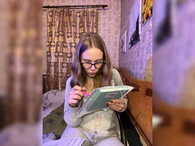 Milana22a webcam