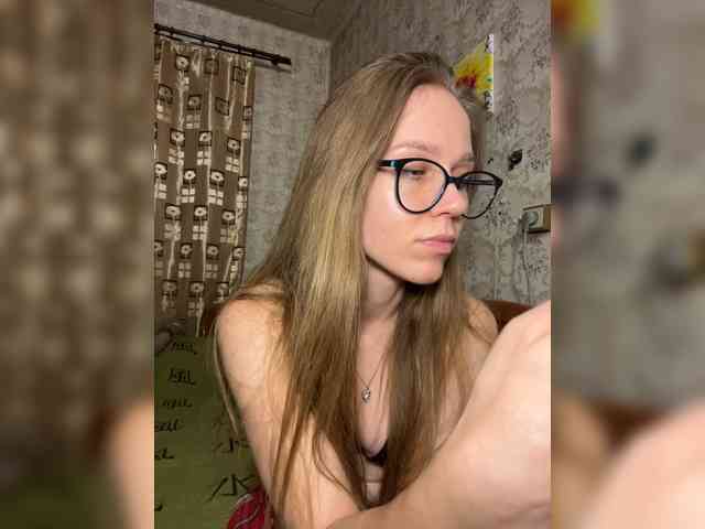 Milana22a webcam