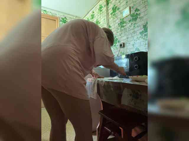 Milana22a webcam