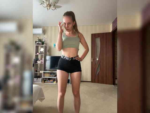 Milana22a webcam