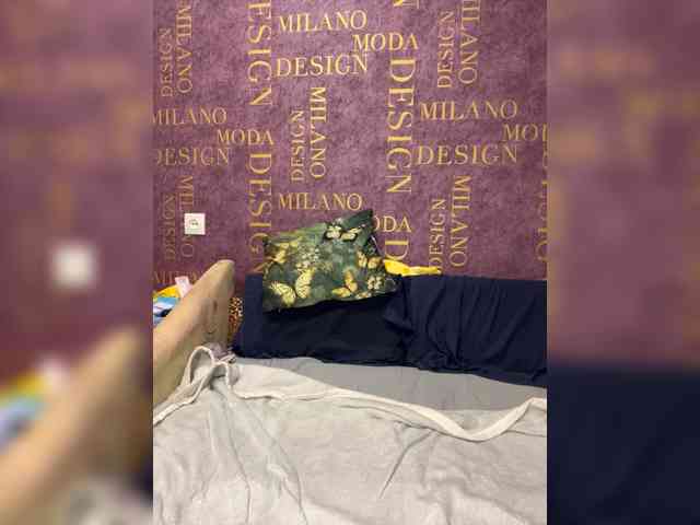 Milana22a webcam