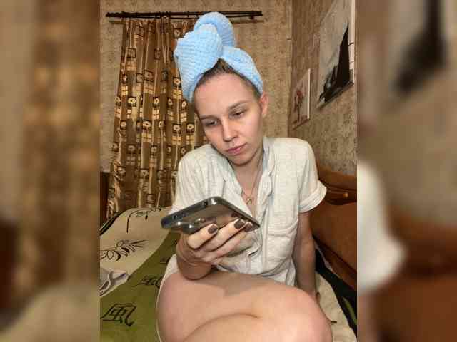 Milana22a webcam