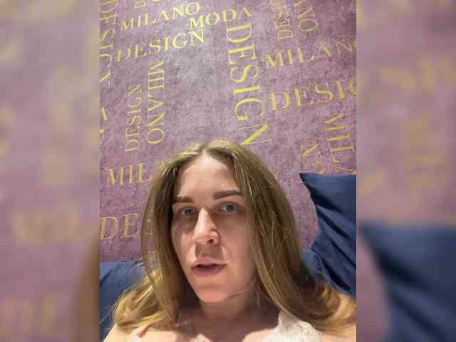 Milana22a webcam