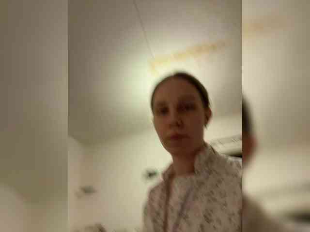 Milana22a webcam