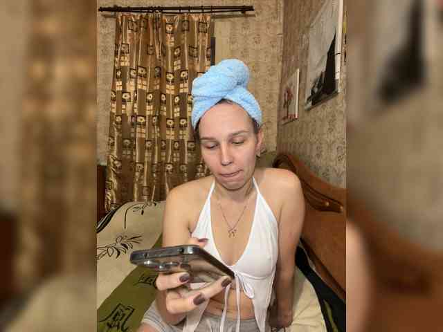 Milana22a webcam