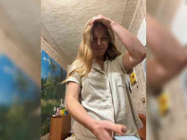 Milana22a webcam