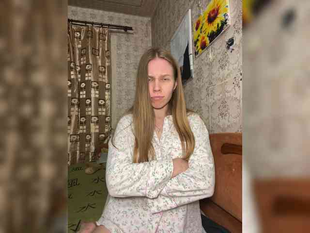 Milana22a webcam