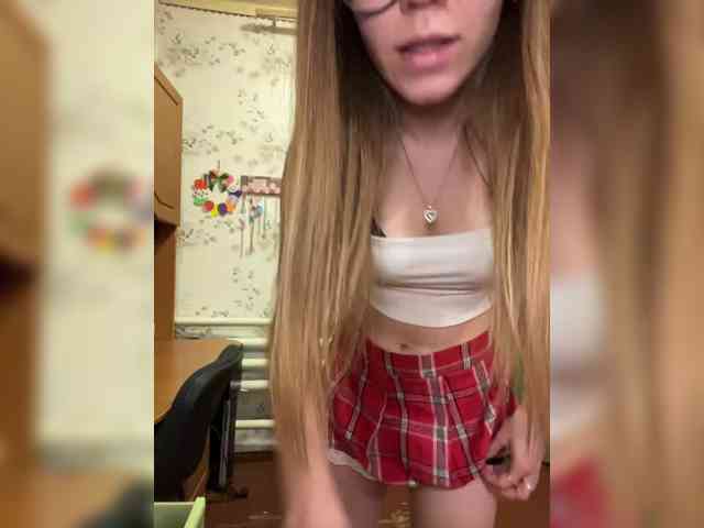 Milana22a webcam