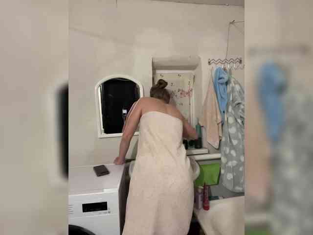 Milana22a webcam