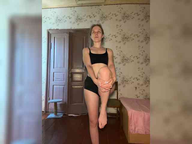 Milana22a webcam