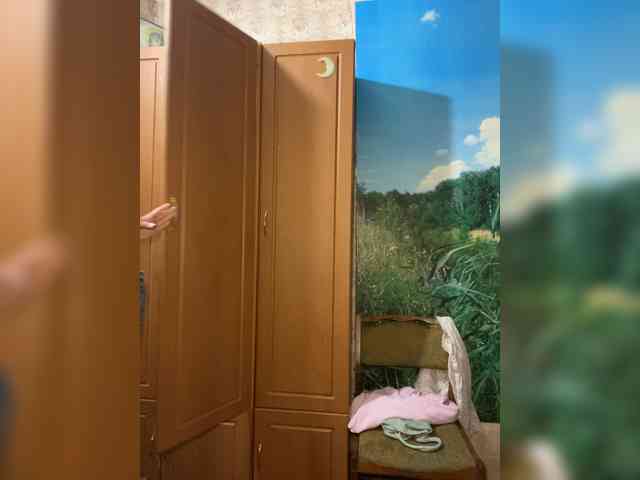 Milana22a webcam