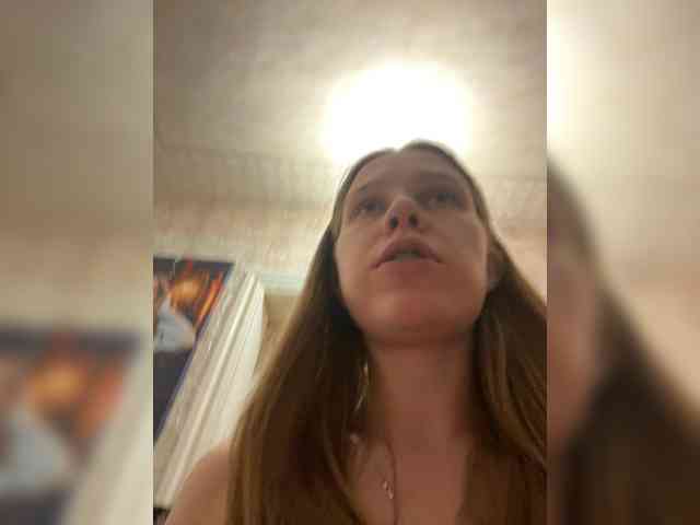 Milana22a webcam