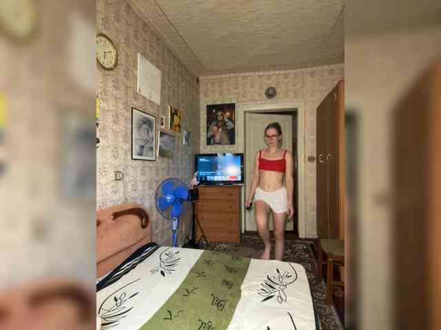 Milana22a webcam