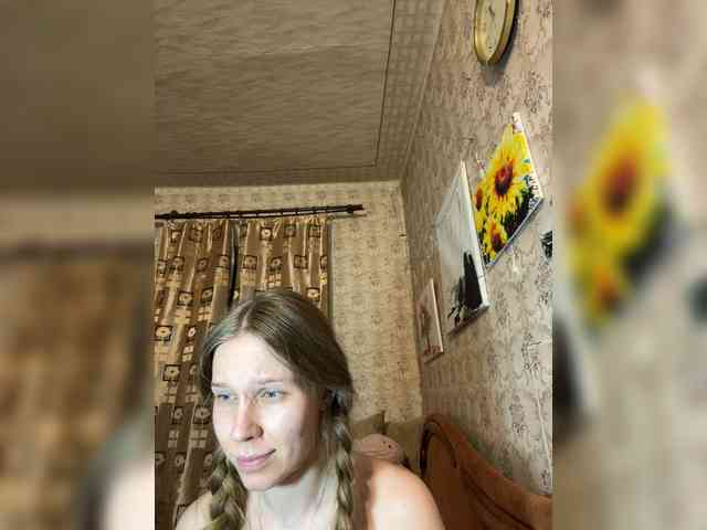 Milana22a webcam
