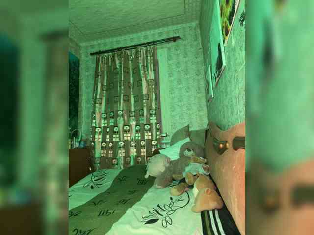 Milana22a webcam