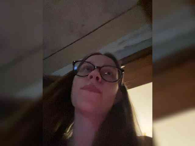 Milana22a webcam
