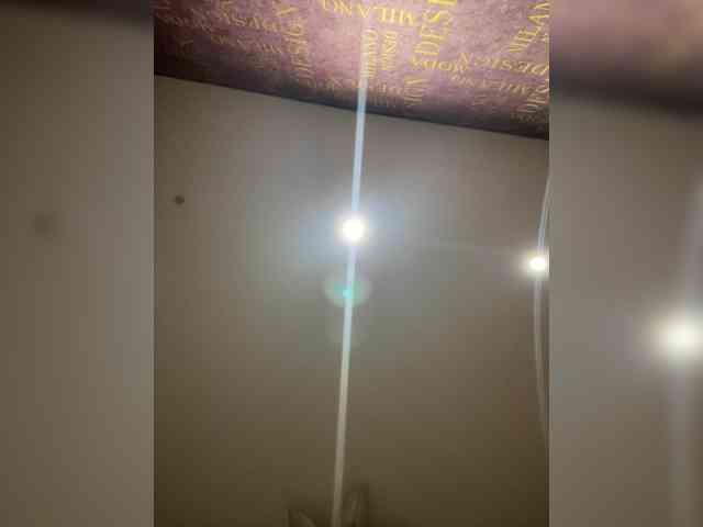 Milana22a webcam