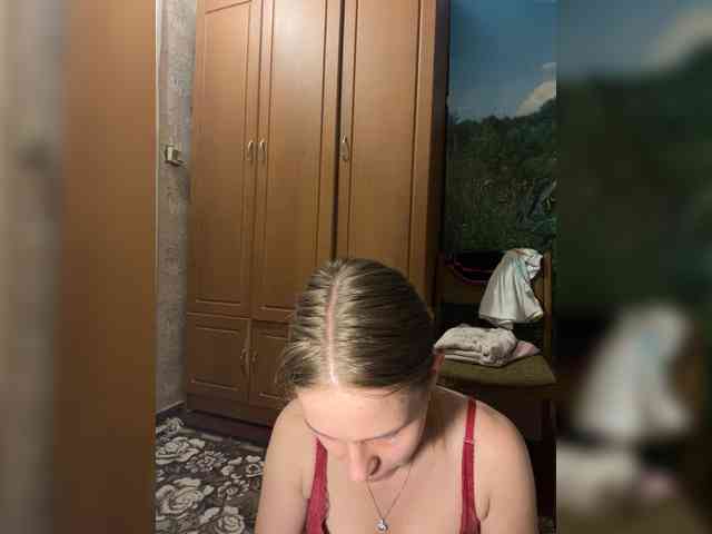 Milana22a webcam