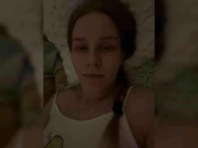 Milana22a webcam