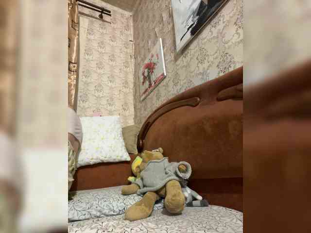 Milana22a webcam