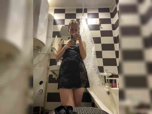 Milana22a webcam
