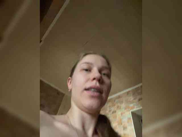 Milana22a webcam