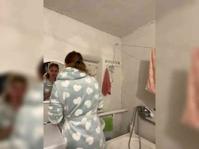 Milana22a webcam