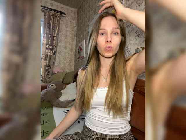 Milana22a webcam