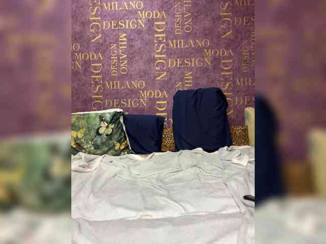 Milana22a webcam