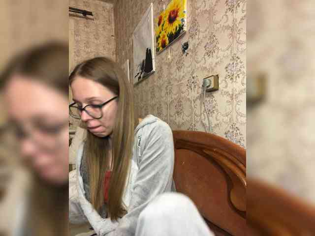 Milana22a webcam