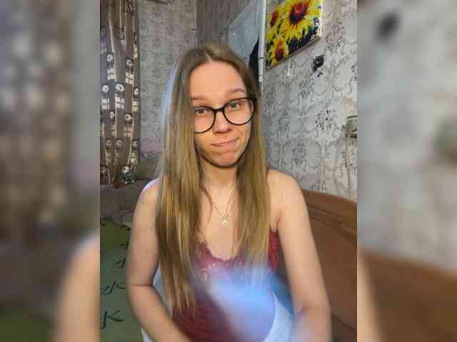 Milana22a webcam