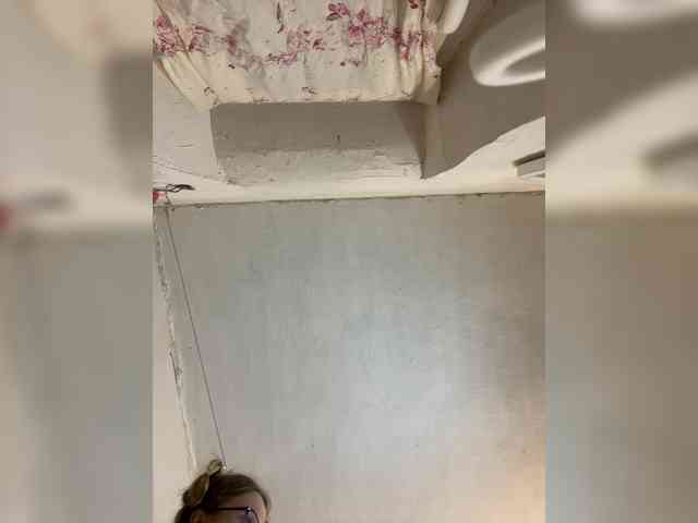 Milana22a webcam