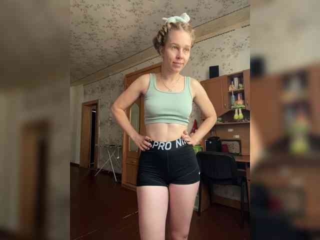 Milana22a webcam