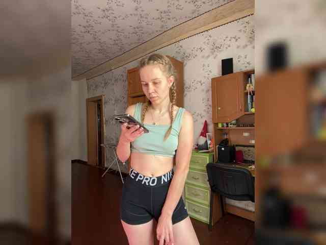Milana22a webcam