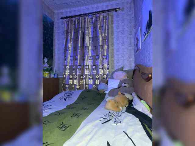 Milana22a webcam