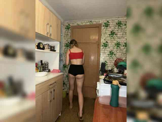 Milana22a webcam